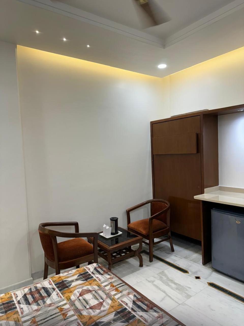 Hotel C Park - Karol Bagh, New Delhi Екстер'єр фото